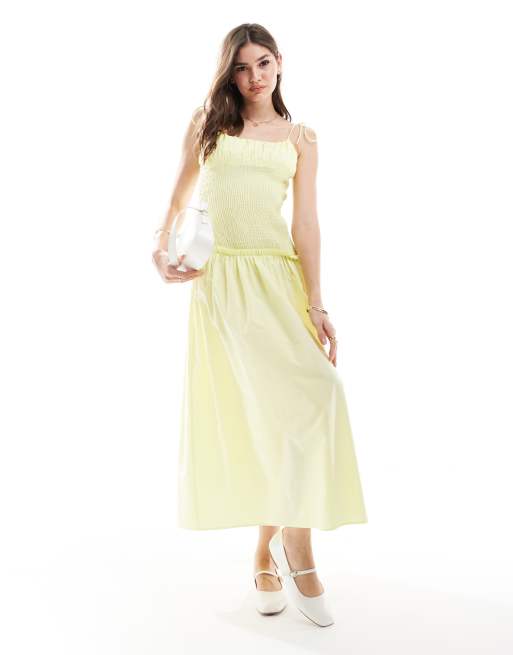 ASOS DESIGN - Vestito lungo con corpino arricciato e spalline sottili color latticello