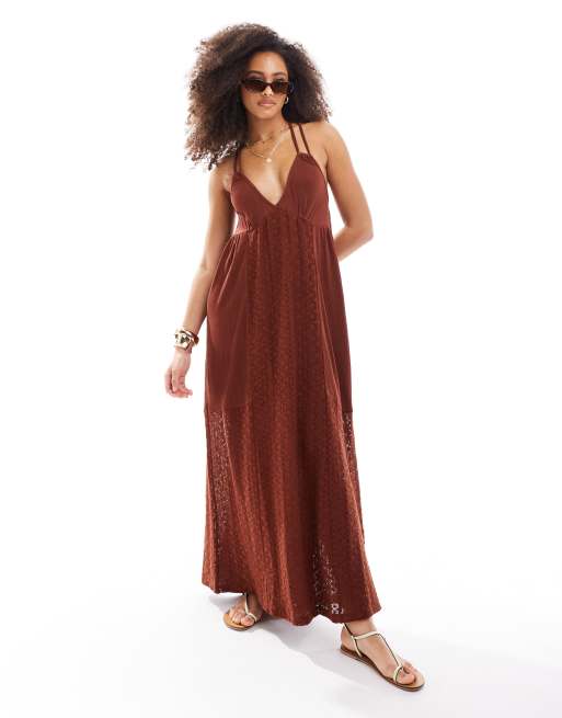 ASOS DESIGN - Vestito lungo con scollo a V marrone con gonna in pizzo sangallo e spalline sottili
