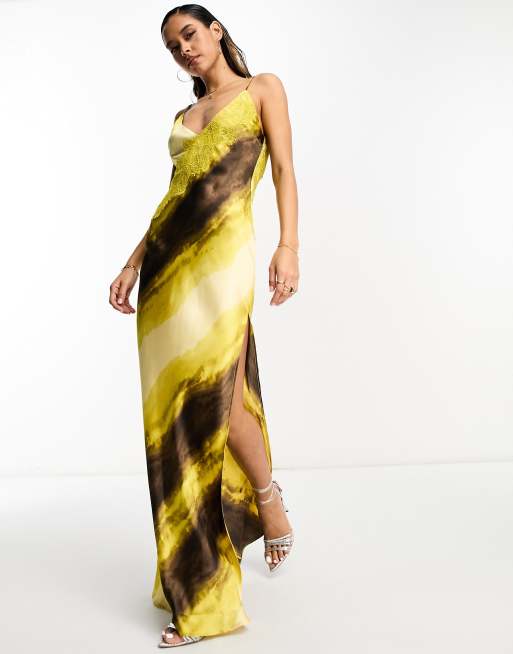 ASOS DESIGN - Vestito lungo con spalline sottili in raso con stampa di tramonto, applicazioni in pizzo e scollatura ampia sul retro