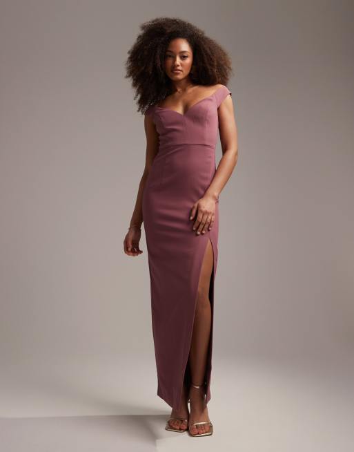 ASOS DESIGN Vestito lungo da damigella a colonna in crepe color orchidea con spacco e scollo alla Bardot