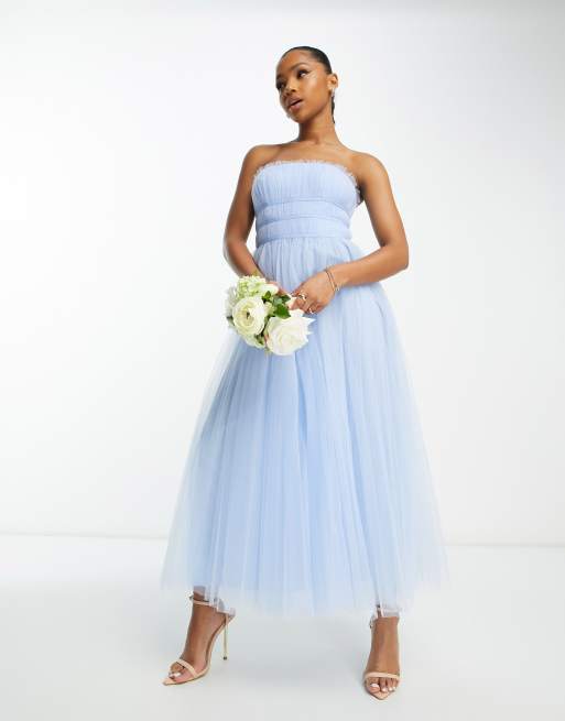 ASOS DESIGN - Vestito lungo in tulle azzurro polvere con scollo