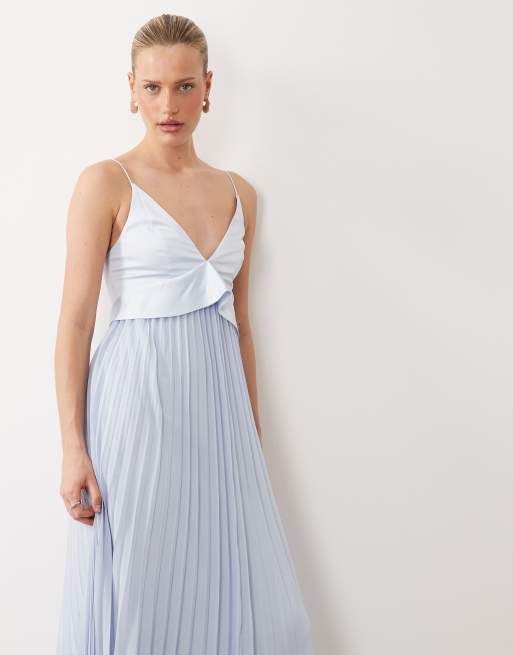 ASOS DESIGN - Vestito lungo da damigella ibrido blu con spalline sottili e gonna a pieghe, 2 di 4