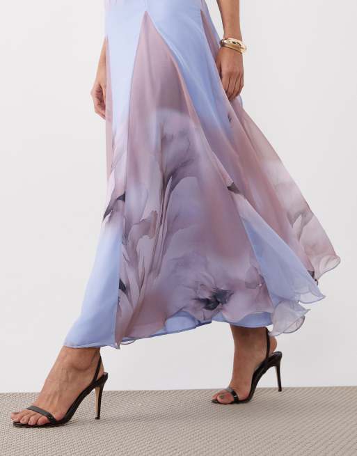 ASOS DESIGN - Vestito lungo in chiffon lilla a fiori con spalline sottili e godet, 3 di 4