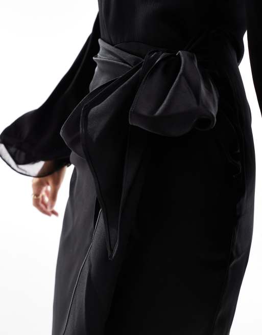 ASOS DESIGN - Vestito lungo in chiffon nero con gonna in raso a portafoglio e maniche voluminose , 2 di 4
