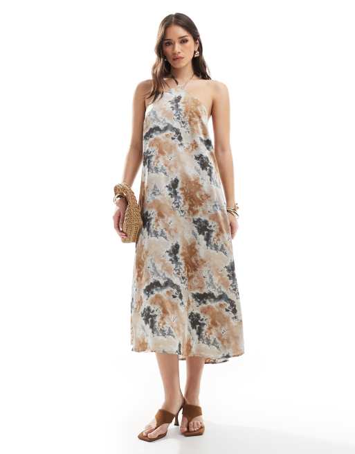 ASOS DESIGN - Vestito lungo in raso allacciato al collo colore naturale tie-dye