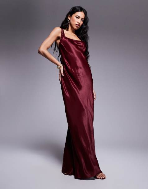 ASOS DESIGN - Vestito lungo in raso bordeaux con scollo rotondo - view 1