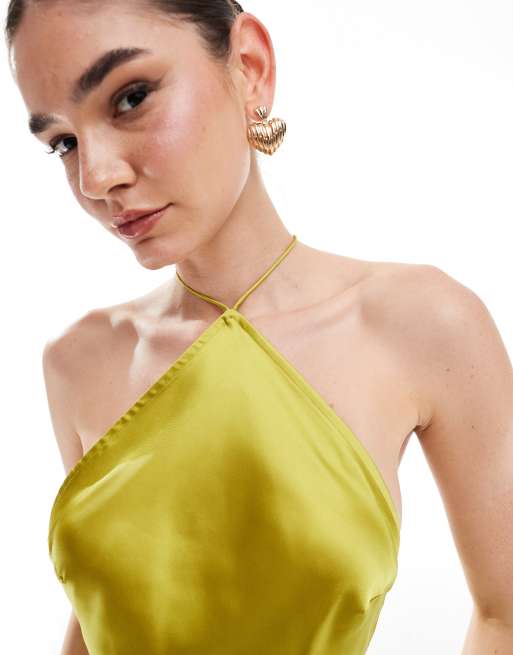 ASOS DESIGN - Vestito lungo in raso chartreuse allacciato al collo con dettaglio sagomato sul retro, 3 di 4