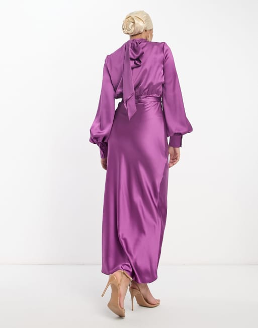 ASOS DESIGN - Vestito lungo in raso magenta accollato e allacciato in vita, 3 di 4