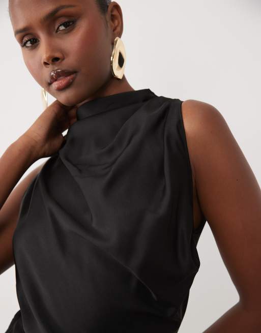 ASOS DESIGN - Vestito lungo in raso nero con corpetto raccolto e pieghe e collo alto, 4 di 4