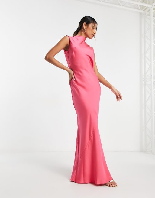 ASOS DESIGN - Vestito lungo in raso rosa acceso accollato con scollo ad anello sul retro 