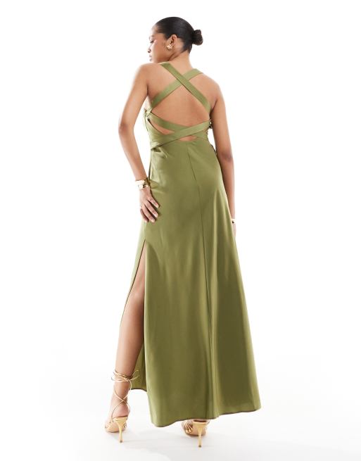 ASOS DESIGN - Vestito lungo in raso verde oliva con scollo ampio e spalline incrociate sulla schiena