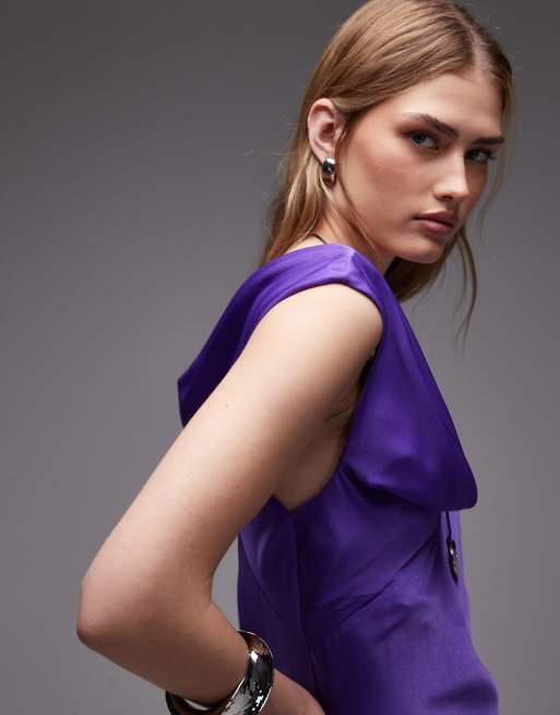 ASOS DESIGN - Vestito lungo in raso viola con manica drappeggiata e scollo ad anello, 4 di 4