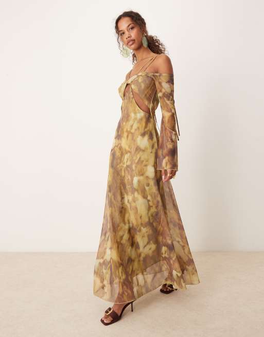 ASOS DESIGN - Vestito lungo in rete con stampa astratta, scollo alla Bardot intrecciato e maniche fluttuanti