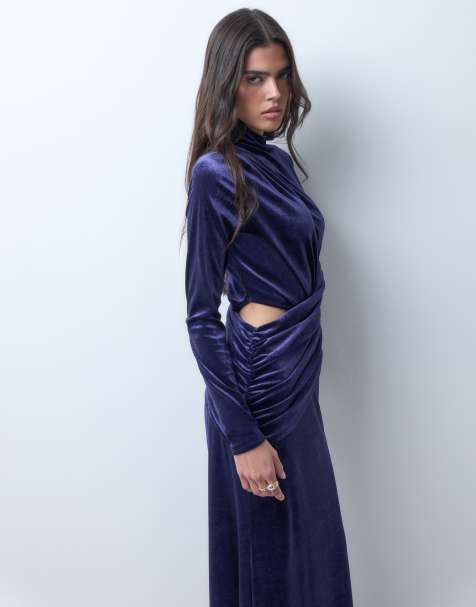 ASOS DESIGN vestito lungo in velluto a maniche lunghe con profonda apertura a goccia e dettagli cut-out in navy - view 1
