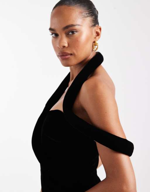 ASOS DESIGN - Vestito lungo in velluto nero con scollo imbottito, pannelli godet trasparenti e strascico, 3 di 5