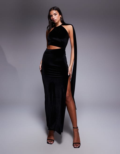 ASOS DESIGN - Vestito lungo in velluto nero drappeggiato con scollo all'americana e dettaglio oversize dorato al collo