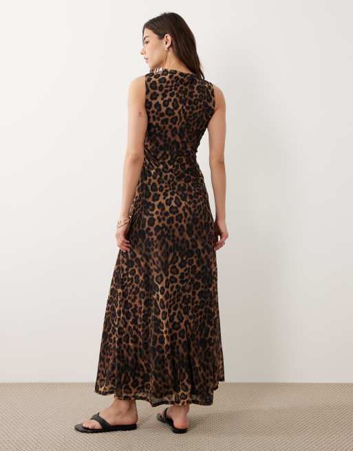 ASOS DESIGN - Vestito lungo leopardato con scollo a V senza maniche, 4 di 4