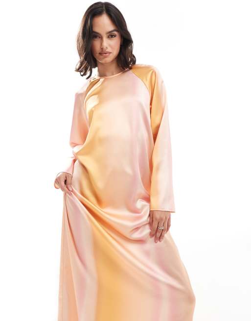 ASOS DESIGN - Vestito lungo oversize girocollo in raso con stampa a righe sfocata, 3 di 4