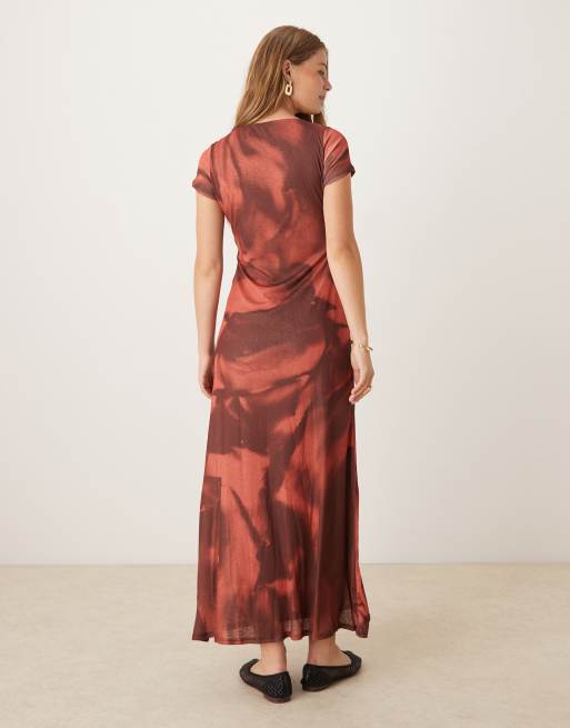 ASOS DESIGN - Vestito lungo rosso astratto a fiori con volant sul collo, 3 di 4