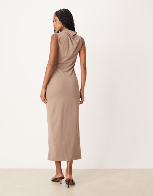 ASOS DESIGN - Vestito lungo senza maniche color cammello drappeggiato, 4 di 4
