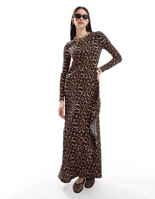 ASOS DESIGN - Vestito lungo stropicciato a maniche lunghe leopardato