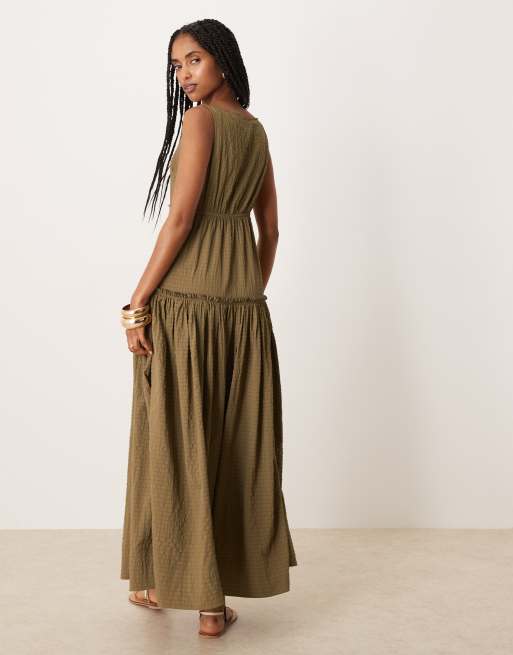 ASOS DESIGN - Vestito lungo stropicciato oliva con scollo a barchetta e cuciture a vista, 3 di 4