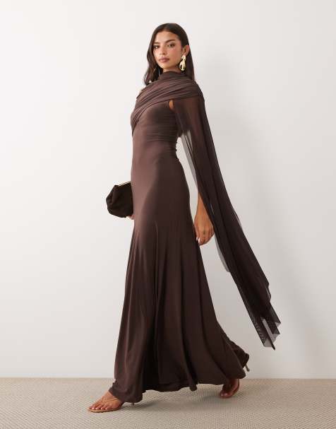 ASOS DESIGN vestito maxi con mantella e inserto in rete con godet marrone - view 1