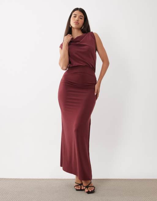 ASOS DESIGN vestito maxi monospalla con dettaglio spacco laterale in fig, 1 di 4
