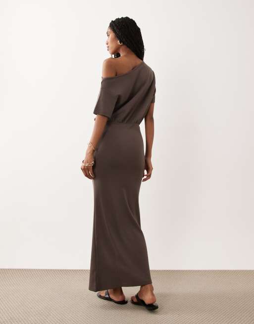 ASOS DESIGN - Vestito midi a campana color cioccolato con spalle scoperte, 4 di 4