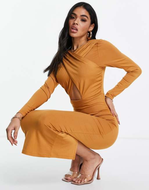 ASOS DESIGN - Vestito midi a maniche lunghe allacciato al collo con incrocio sul davanti color cammello