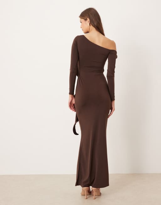 ASOS DESIGN - Vestito midi a maniche lunghe strutturato color cioccolato con volant e cut-out, 3 di 4