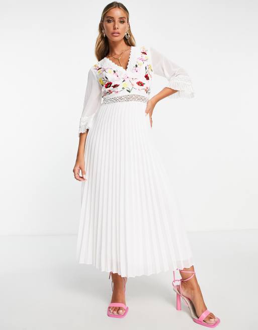 ASOS DESIGN - Vestito midi a pieghe con inserti in pizzo e ricami bianco
