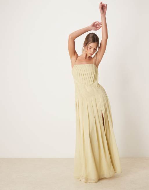 ASOS DESIGN - Vestito midi a pieghe con spalline sottili color oliva tenue