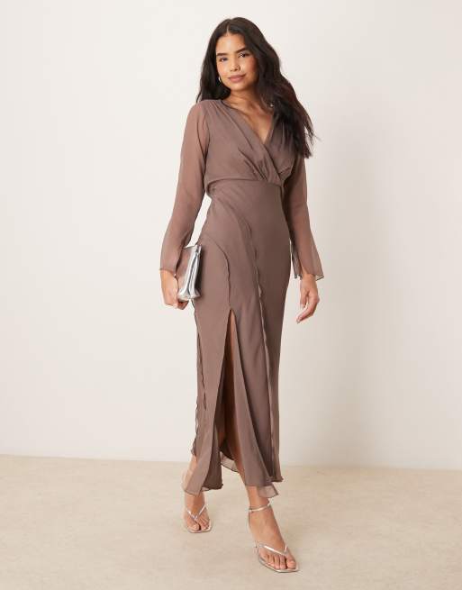 ASOS DESIGN - Vestito midi a portafoglio con cuciture a vista color tortora