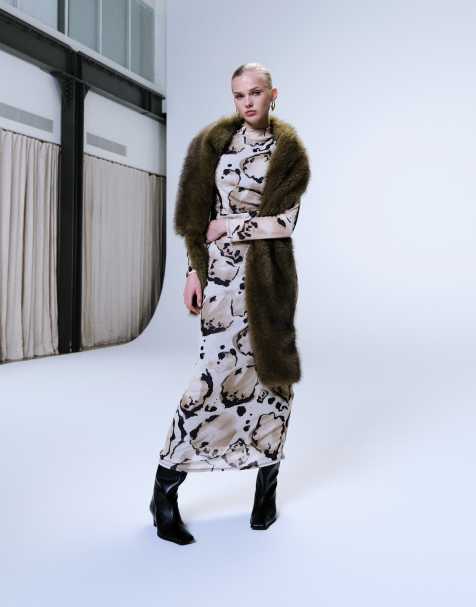 ASOS DESIGN - Vestito midi accollato a maniche lunghe in rete con stampa animalier - view 1
