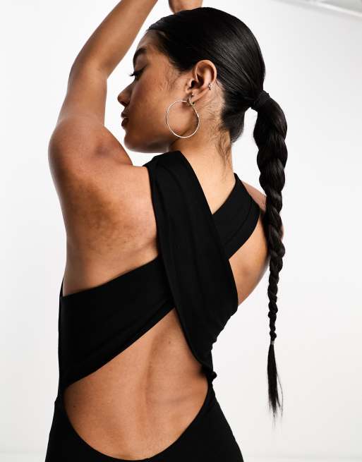 ASOS DESIGN - Vestito midi accollato minimal nero allacciato al collo e incrociato sul retro, 3 di 4