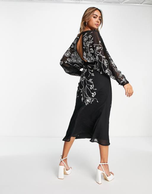 ASOS DESIGN - Vestito midi con maniche a pipistrello nero a fiori ricamati, 2 di 4