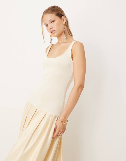 ASOS DESIGN - Vestito midi con scollo rotondo a vita scesa in raso color champagne, 3 di 4