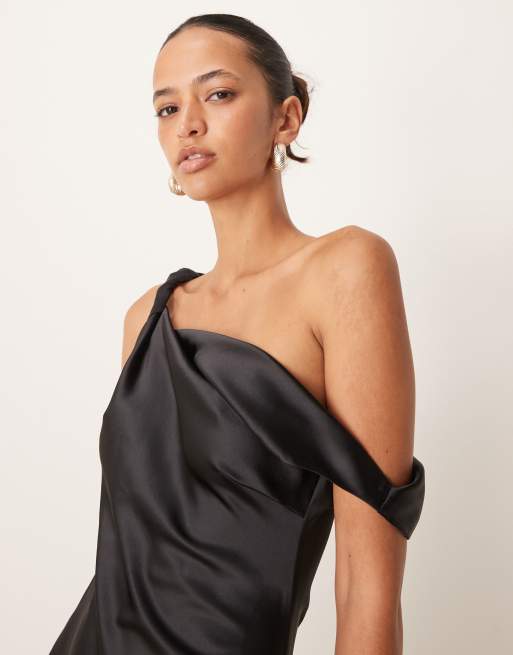 ASOS DESIGN - Vestito midi con spalla scoperta attorcigliata nero in velluto e raso, 4 di 4