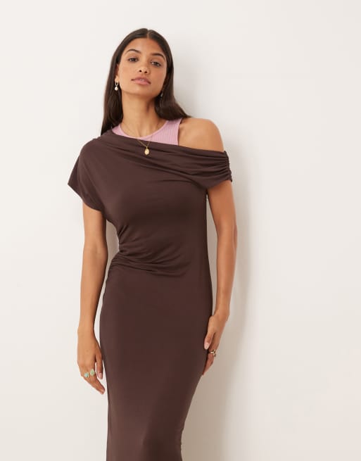 ASOS DESIGN - Vestito midi con spalle scese e strato inferiore a vogatore rosa e cioccolato, 2 di 4