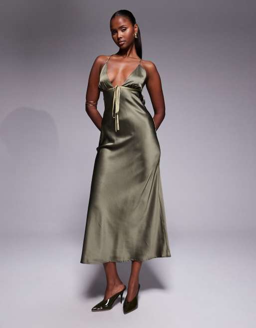 ASOS DESIGN - Vestito midi con spalline sottili verde oliva in raso con taglio sbieco e laccetti a contrasto 