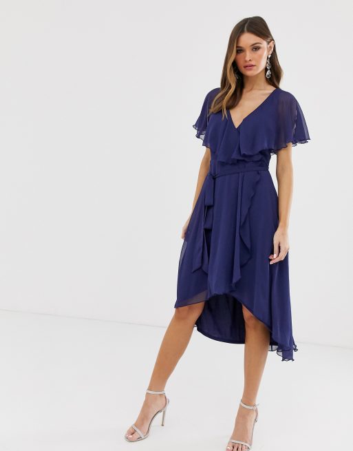 ASOS DESIGN - Vestito midi con taglio asimmetrico e mantellina sul retro blu navy