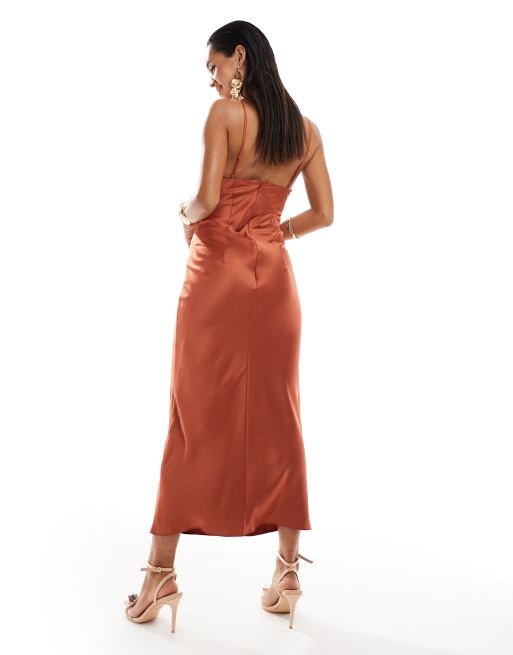ASOS DESIGN - Vestito midi con taglio in sbieco in raso ruggine, 2 di 4