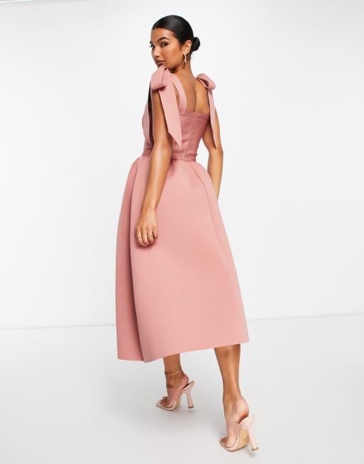 ASOS DESIGN - Vestito midi da ballo di fine anno arricciato con spalline allacciate rosa, 4 di 4