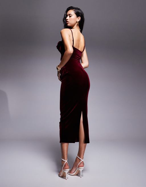 ASOS DESIGN - Vestito midi in velluto bordeaux con decorazione floreale e spalline sottili, 2 di 4