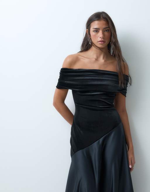 ASOS DESIGN vestito midi in velluto con scollo Bardot e gonna asimmetrica in satin nero, 2 di 5