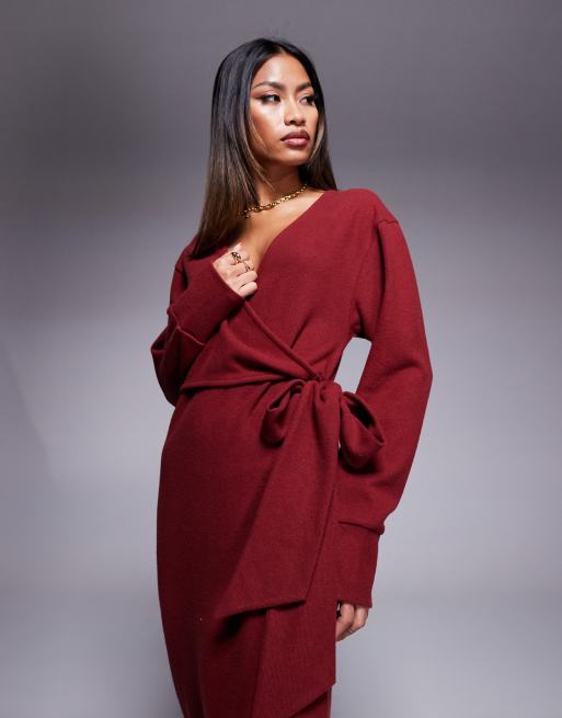 ASOS DESIGN - Vestito midi morbidissimo bordeaux allacciato sul davanti con scollo profondo, 2 di 4