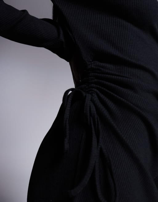 ASOS DESIGN Vestito midi nero arricciato a coste con laccetti