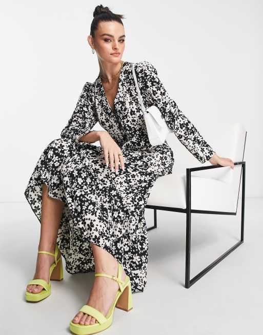 Asos Donna Abbigliamento Vestiti Vestiti asimmetrici Vestito midi nero con stampa divisa a fiori e fondo asimmetrico 