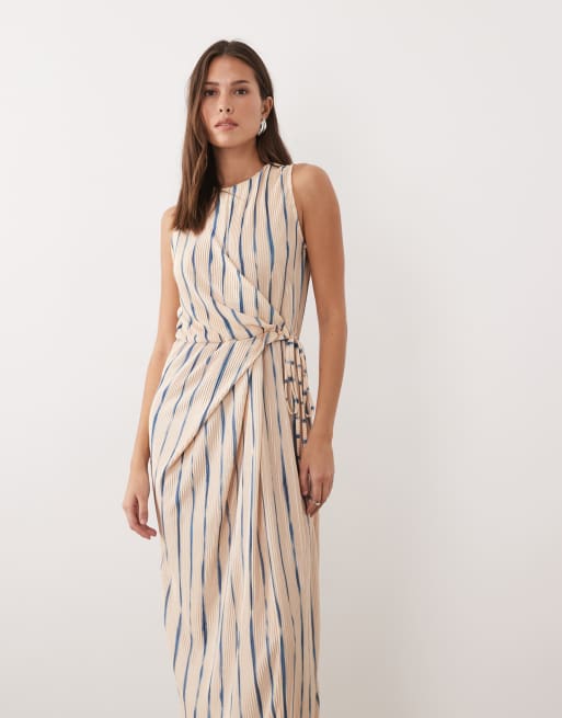 ASOS DESIGN - Vestito midi plissé senza maniche allacciato in vita a righe, 3 di 4